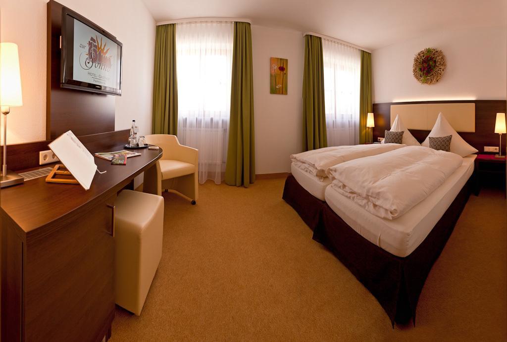 Hotel-Gasthof Zur Sonne พัพเพนไฮม์ ภายนอก รูปภาพ