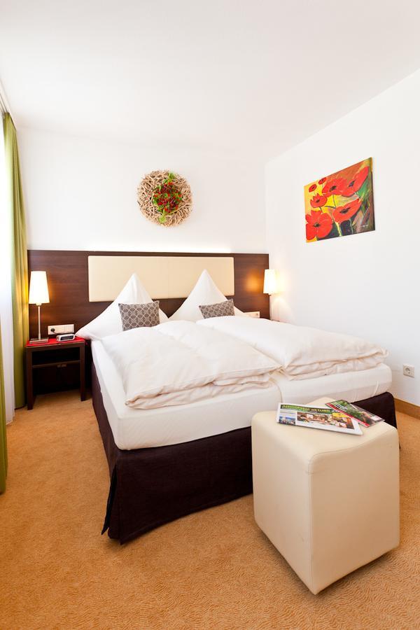 Hotel-Gasthof Zur Sonne พัพเพนไฮม์ ภายนอก รูปภาพ