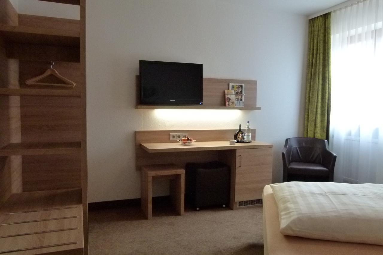 Hotel-Gasthof Zur Sonne พัพเพนไฮม์ ภายนอก รูปภาพ