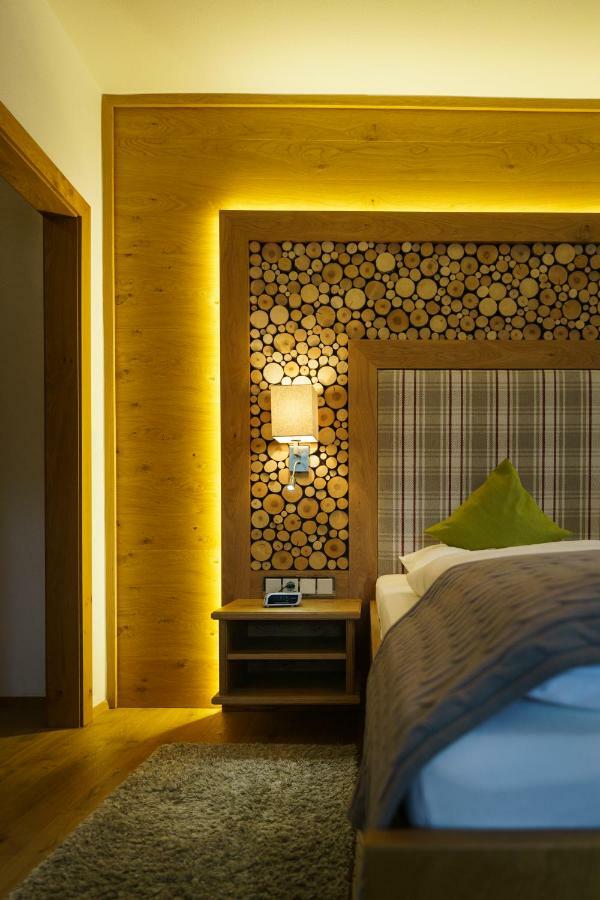 Hotel-Gasthof Zur Sonne พัพเพนไฮม์ ภายนอก รูปภาพ