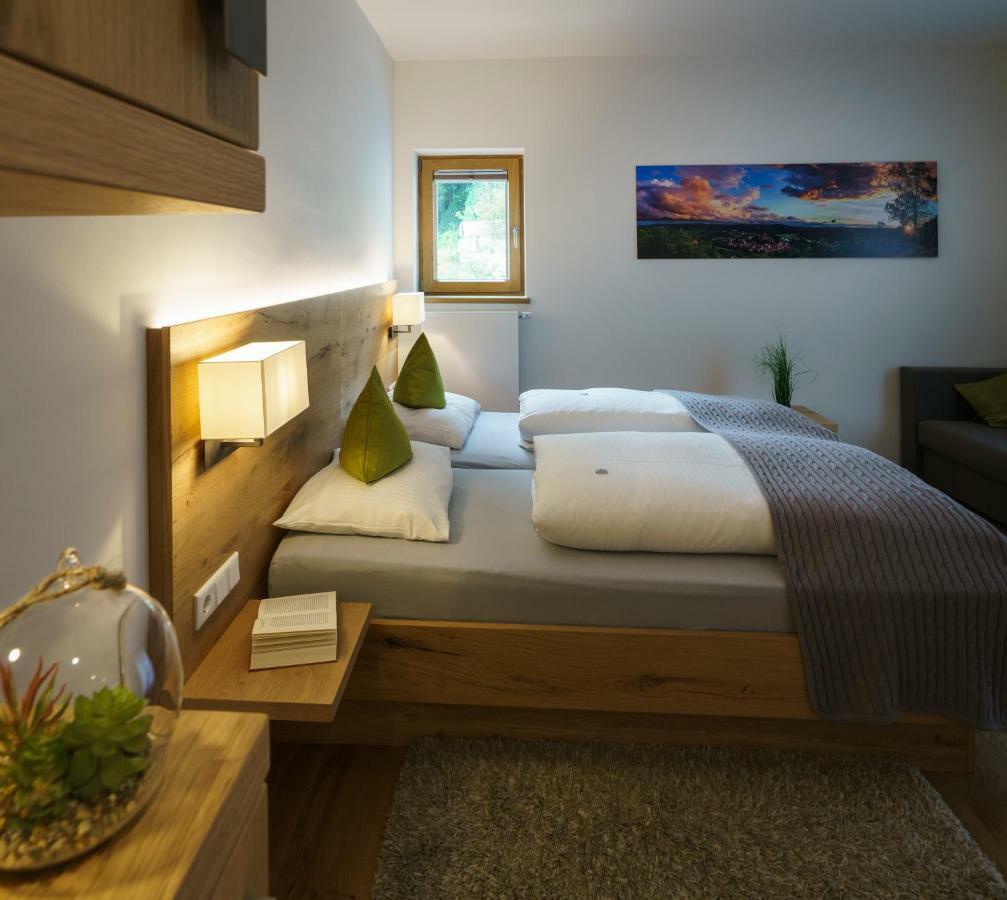 Hotel-Gasthof Zur Sonne พัพเพนไฮม์ ภายนอก รูปภาพ