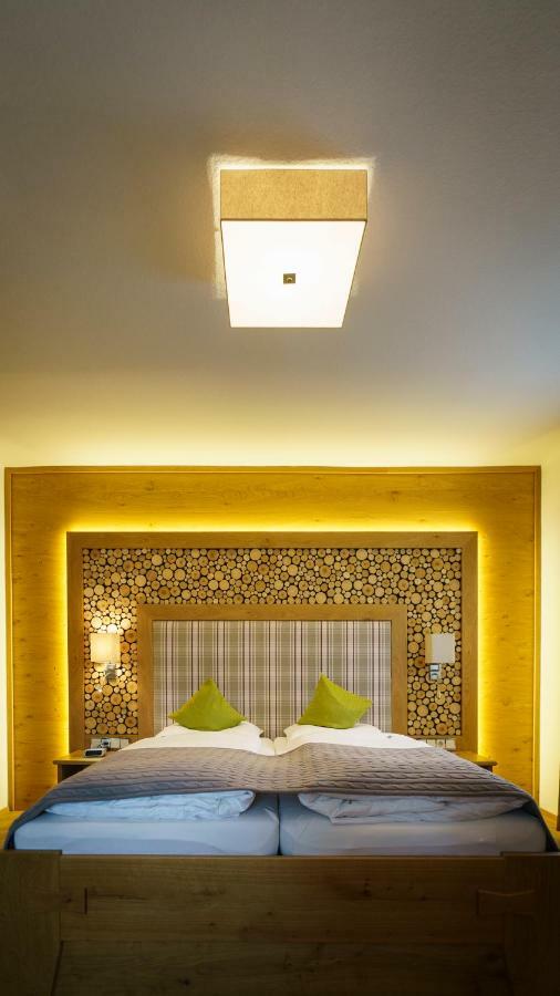 Hotel-Gasthof Zur Sonne พัพเพนไฮม์ ภายนอก รูปภาพ